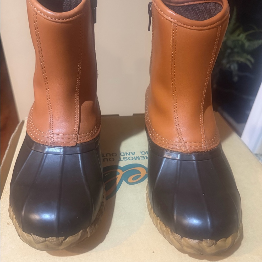 Cabela's Insulated waterproof side zipTan and Dark Brown Boots! Unisex!